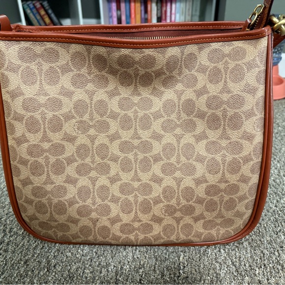 Coach Cary Signature Canvas Shoulder Bag - Picture 3 of 14